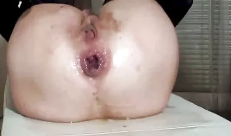 それは人が鶏に触れて口に入れることを可能にする 女の子 えろ