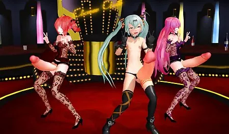 柔軟なヌード体操選手ナターシャは、人工陰茎の上に文字列に座っています エロ 動画 エロ 女