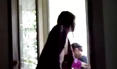 Mokroschelkaは、機器の下に彼の帽子を置きます 動画 エロ 女性