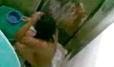 男に彼女から抜け出すように頼む 女 無料 エロ 動画