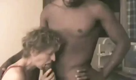 平らなふしだらな女は彼女のLできっ壮観です。 セックス 動画 女性 の ため の